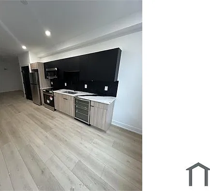4554 N Uber St #1 — Photo 1
