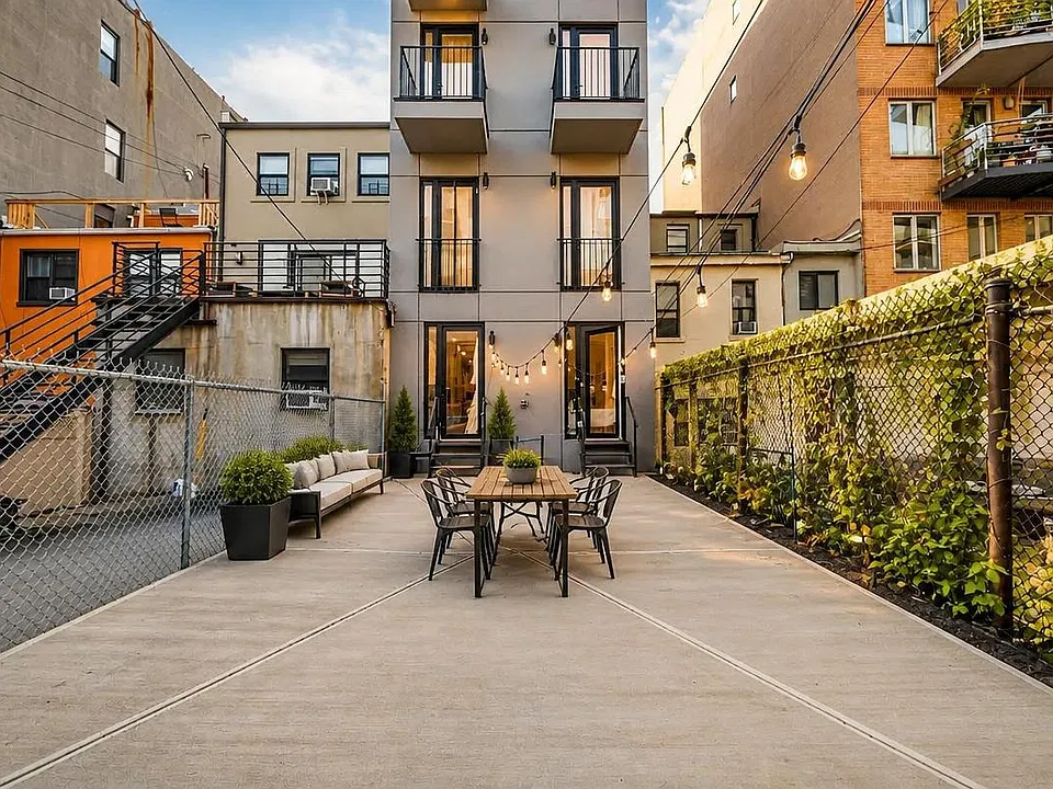 467 Grand St #1