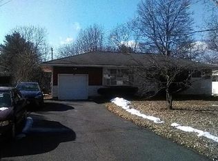 13 Lenape Rd, Newburgh, NY 12550