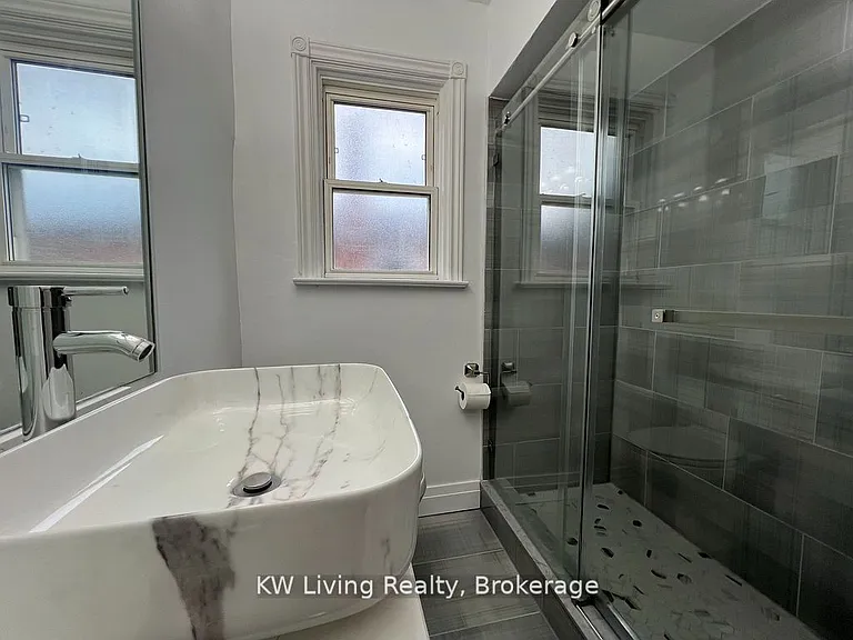 35 Vauxhall Dr #MAIN — Photo 13