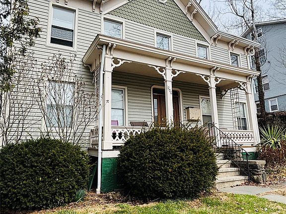 3rd image of 1206 Main Street