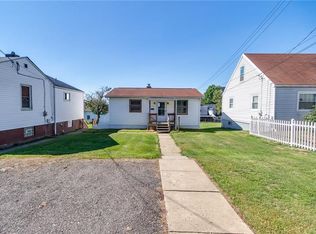 3912 40th St, New Brighton, PA 15066