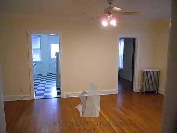 4th image of 4407 N Malden St APT 3R