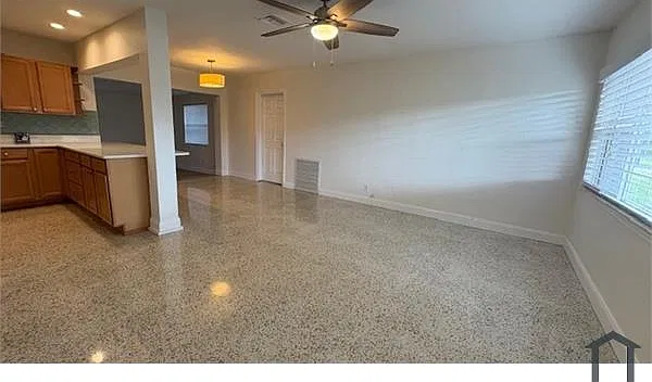 4 bed, 1640 sqft, $3,100 — Photo 4