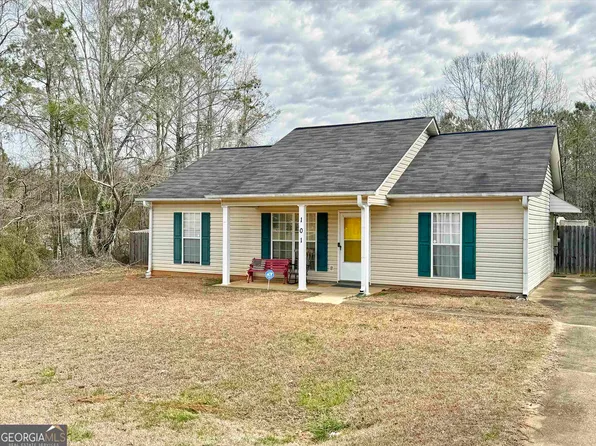 101 Chapman Ct, Lagrange, GA 30240