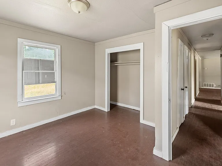 207 County Rd — Photo 9