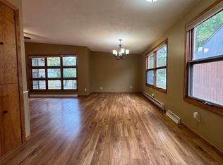 925 N Harth Ave, Madison, SD 57042