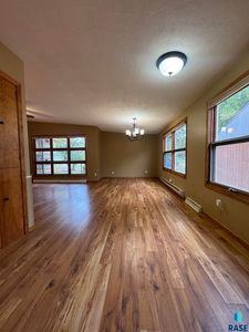 925 N Harth Ave, Madison, SD, 57042