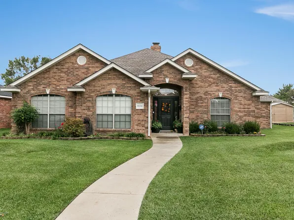 8214 Victory Dr, Amarillo, TX 79119
