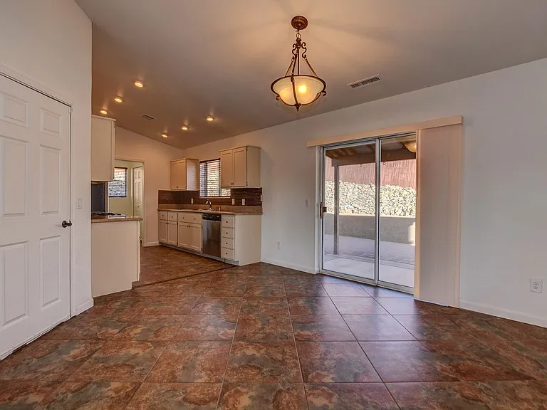 8660 E Manley Dr — Photo 9