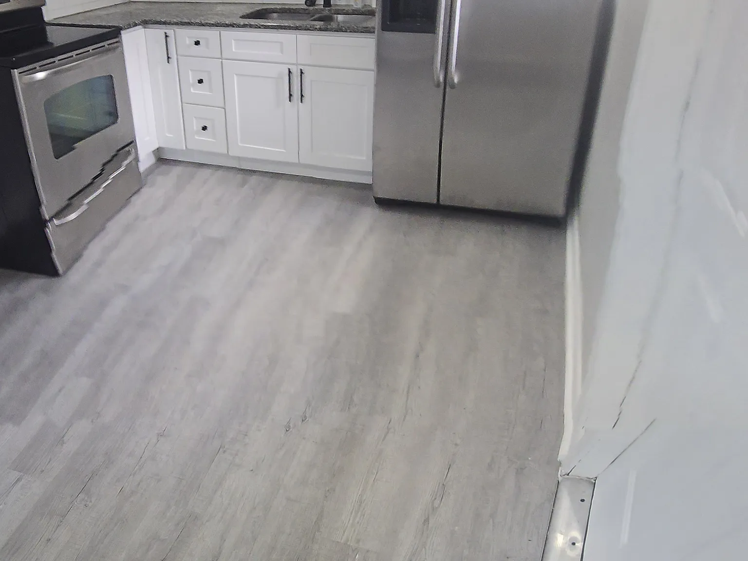 3 bed, 952 sqft, $1,750 — Photo 2