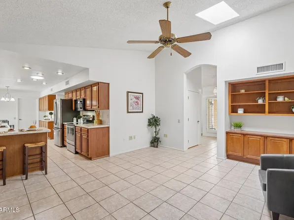 17819 N 136TH Court, Sun City West, AZ 85375