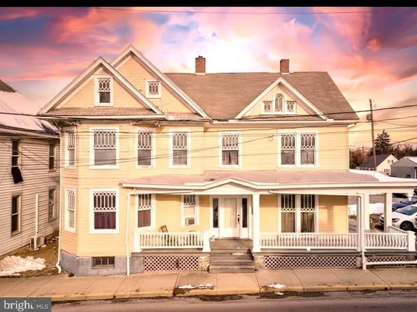 9 E Burd St, Shippensburg, PA 17257