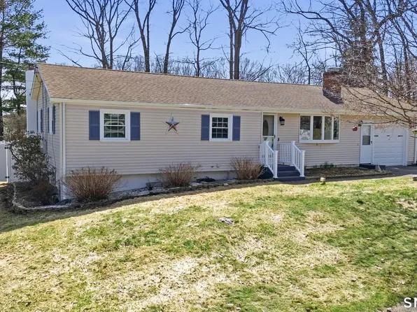 109 Glenwood Drive, Plainville, CT 06062