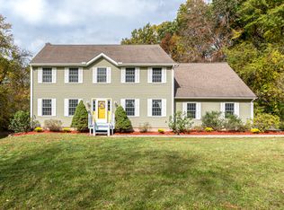 101 Melrose Rd, Broad Brook, CT 06016