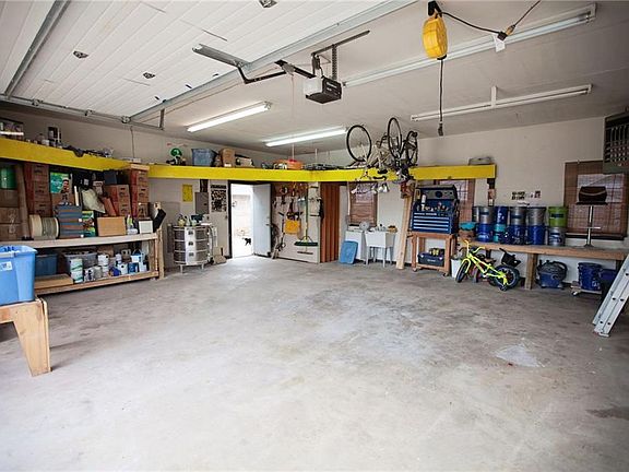 2nd image of 1431 Haverhill Cir