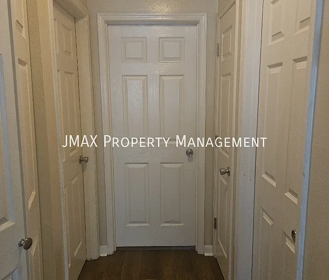 1811 Jerome St SE #A — Photo 4