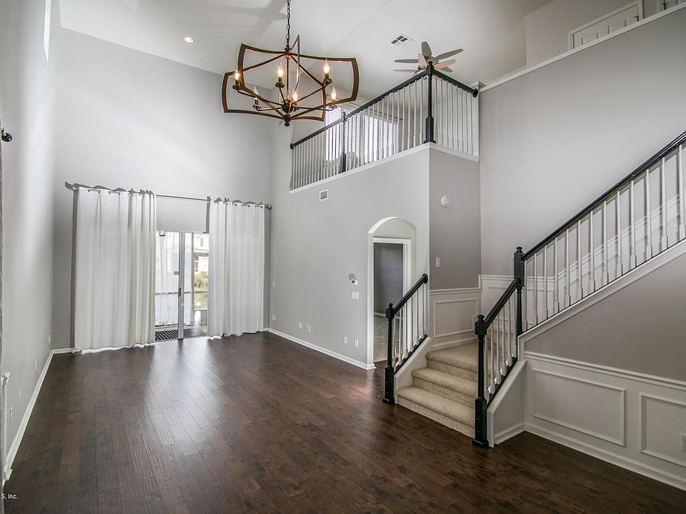2nd image of 14042 Saddlehill Ct