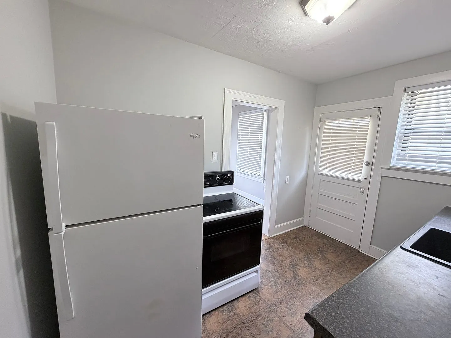 5324 Fremont St — Photo 3