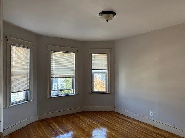 129 Pleasant St #3 — Photo 4