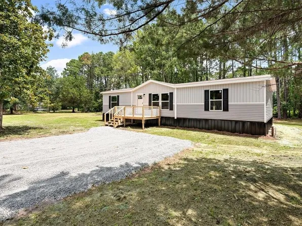 1983 Black Rd SE, Darien, GA 31305