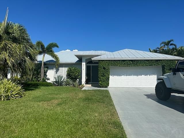 1st image of 4915 SW 27th Ave