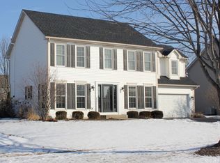 801 Fairfield Way, North Aurora, IL 60542