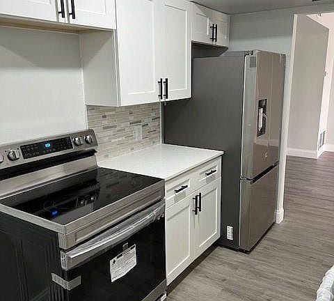 5th image of 4330 Hillcrest Drive #309