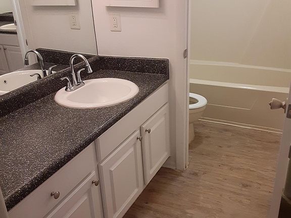 5th image of 2200 Gladys St APT 1202