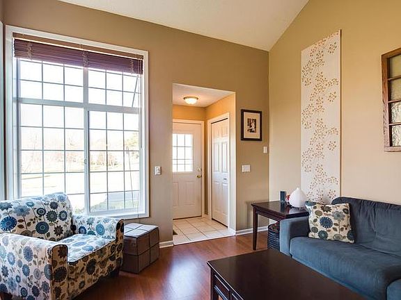 2nd image of 8777 Hastings Cir NE