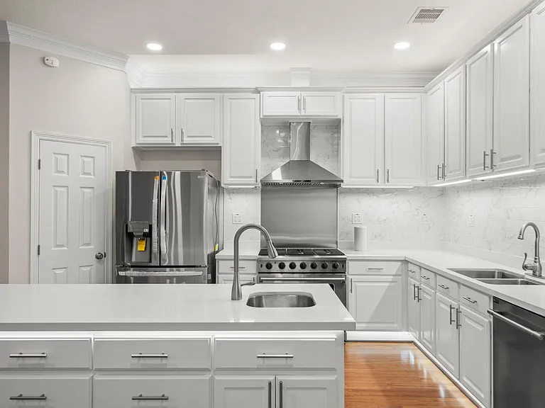 4023 Breakwood Dr — Photo 10
