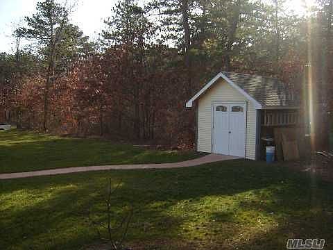 4th image of 17 Mead Ave