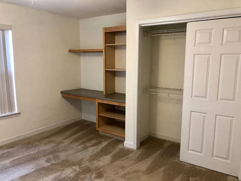 701 Harts Cove Way — Photo 25
