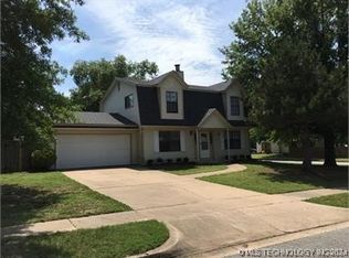 2800 S Narcissus Ct, Broken Arrow, OK 74012