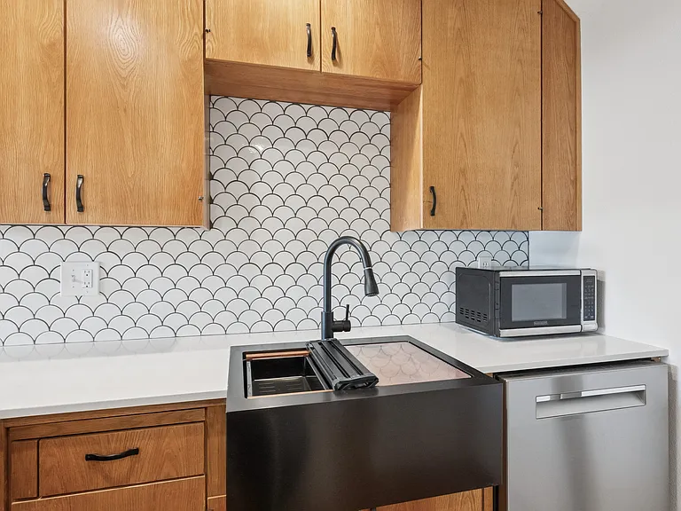 2474 NW Marshall St #B — Photo 10