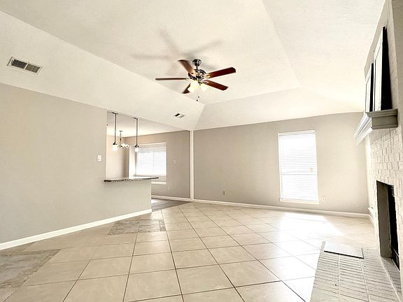 5th image of 2219 Squire Dobbins Dr
