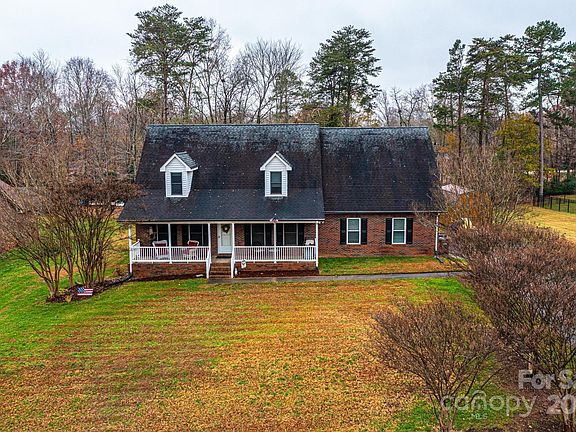 2nd image of 6584 Forest Creek Dr