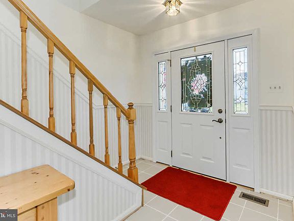 5th image of 1553 Brownsville Dr