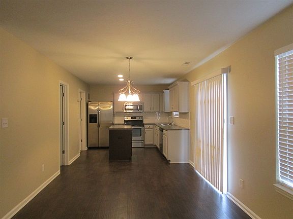 5th image of 12158 Royalwood Ct