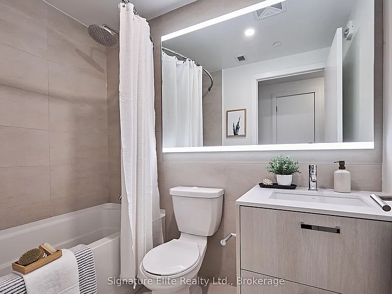 1331 Queen St E #505 — Photo 5