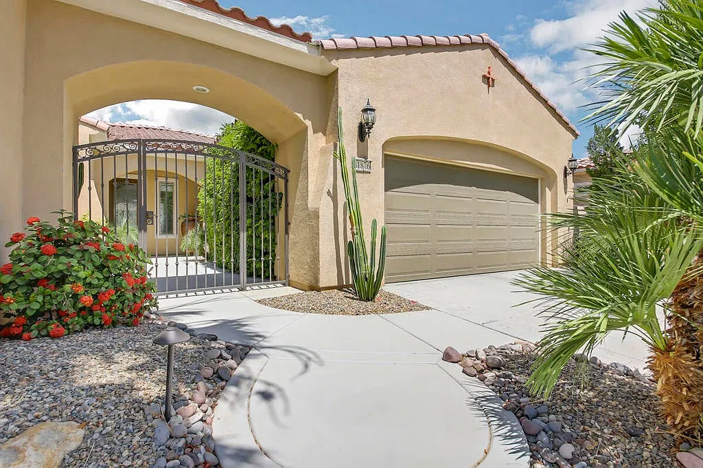 3 bed, 2014 sqft, $7,500 — Photo 4
