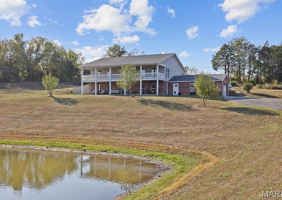 1st image of 3012 Lewis Dr