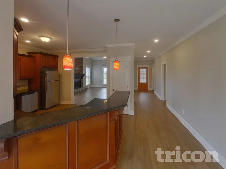 1306 Crescent Ridge Dr — Photo 8