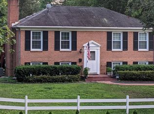 5520 Old Mill Rd, Alexandria, VA 22309