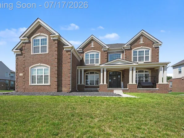 1303 Napa Dr, Canton, MI 48187