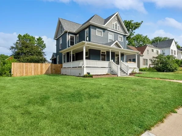 1736 B Ave NE, Cedar Rapids, IA 52402