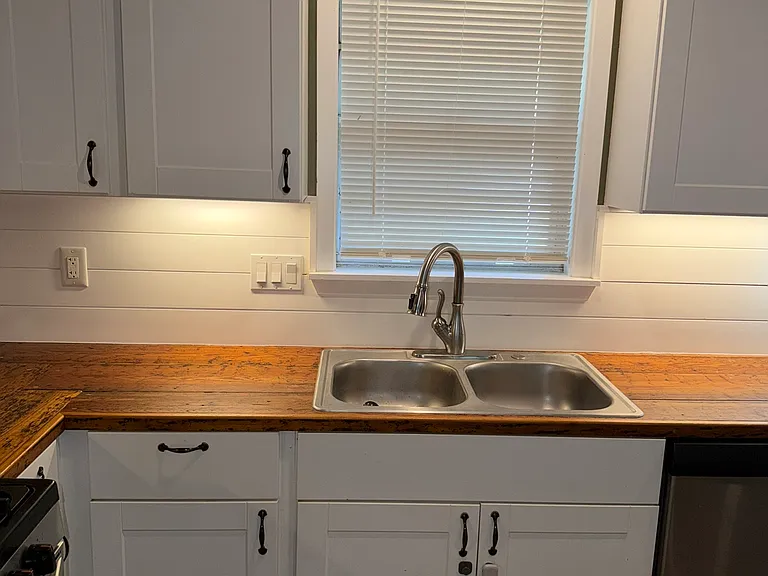 404 N Lemon St — Photo 12