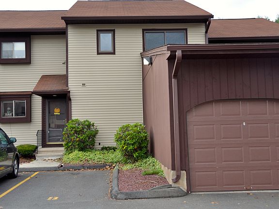 3rd image of 505 Summer Hill Dr