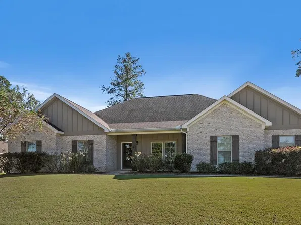 236 Daphne Dr, Dothan, AL 36305