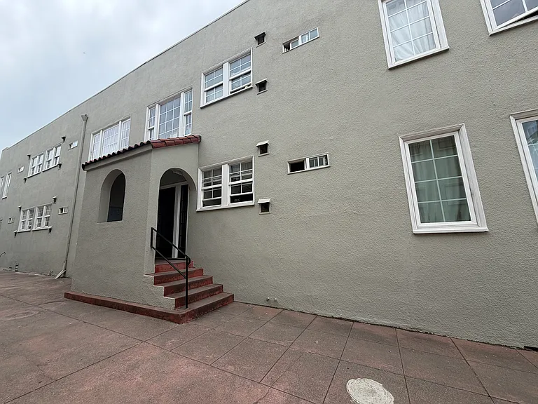 2030 Ashby Ave #12 — Photo 11